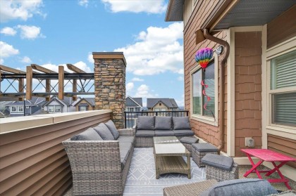 Photo 11 at 18 - 10480 248 Street, Thornhill MR, Maple Ridge