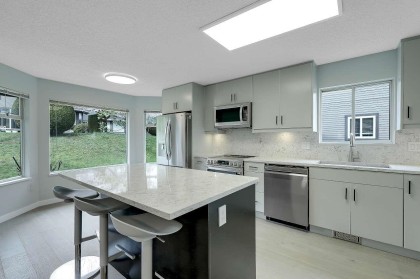 Photo 11 at 208 - 1140 Castle Crescent, Citadel PQ, Port Coquitlam