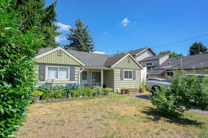 Photo 1 at 11618 203 Street, Southwest Maple Ridge, Maple Ridge