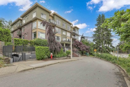 Photo 1 at 302 - 11566 224 Street, West Central, Maple Ridge