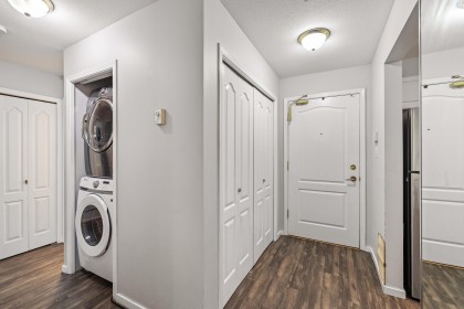 Photo 4 at 208 - 2551 Parkview Lane, Central Pt Coquitlam, Port Coquitlam