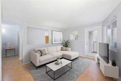 Photo 1 at 311 - 11595 Fraser Street, East Central, Maple Ridge