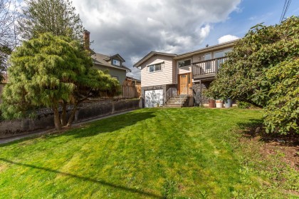 Photo 1 at 33457 2nd Avenue, Mission BC, Mission