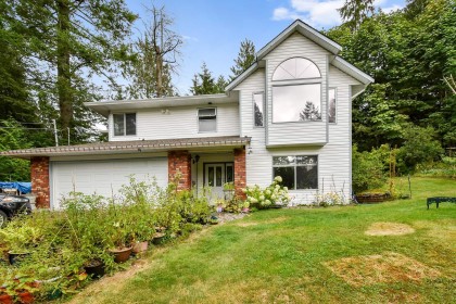 Photo 1 at 8928 Hammond Street, Mission BC, Mission