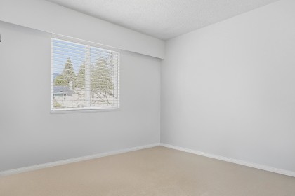 Photo 15 at 846 Wright Avenue, Lincoln Park PQ, Port Coquitlam