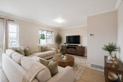 Photo 1 at 24 - 11870 232 Street, Cottonwood MR, Maple Ridge