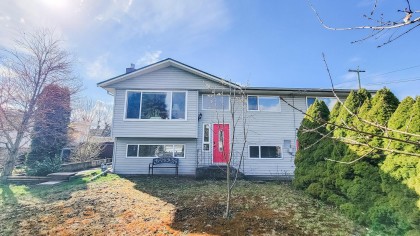 Photo 3 at 11645 195a Street, South Meadows, Pitt Meadows