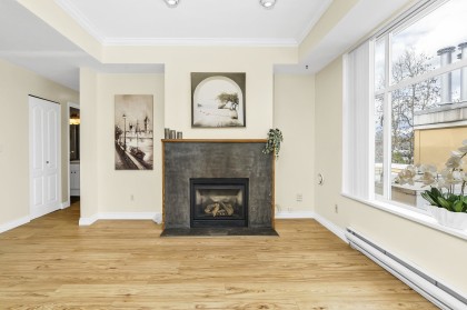 Photo 5 at 404 - 2340 Hawthorne Avenue, Central Pt Coquitlam, Port Coquitlam