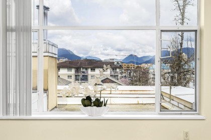 Photo 9 at 404 - 2340 Hawthorne Avenue, Central Pt Coquitlam, Port Coquitlam