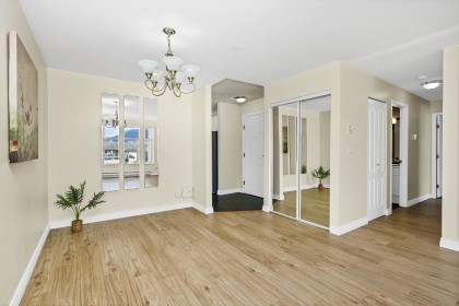Photo 10 at 404 - 2340 Hawthorne Avenue, Central Pt Coquitlam, Port Coquitlam