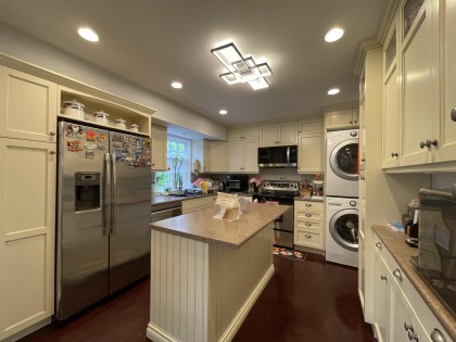 Photo 3 at 3645 Liverpool Street, Glenwood PQ, Port Coquitlam