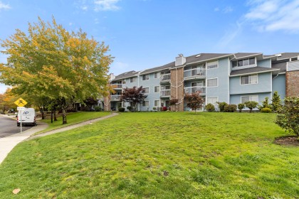 Photo 1 at 218 - 11510 225 Street, East Central, Maple Ridge