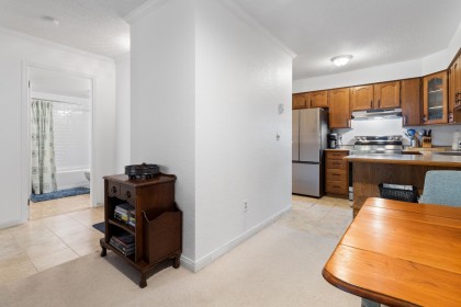 Photo 11 at 218 - 11510 225 Street, East Central, Maple Ridge