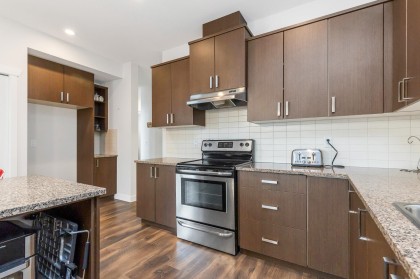 Photo 6 at 10777 Erskine Street, Thornhill MR, Maple Ridge