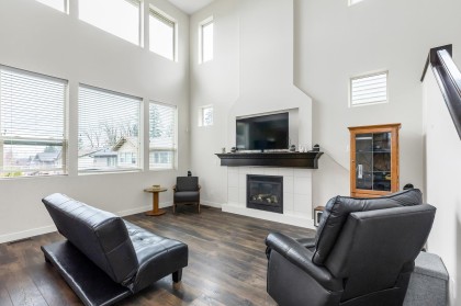 Photo 11 at 10777 Erskine Street, Thornhill MR, Maple Ridge