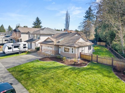 Photo 3 at 23216 121a Avenue, East Central, Maple Ridge
