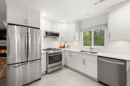 Photo 9 at 23216 121a Avenue, East Central, Maple Ridge