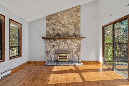 Photo 5 at 25443 Bosonworth Avenue, Thornhill MR, Maple Ridge
