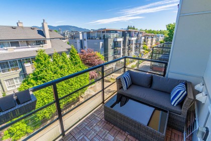 Photo 7 at 404 - 2389 Hawthorne Avenue, Central Pt Coquitlam, Port Coquitlam