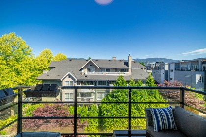 Photo 9 at 404 - 2389 Hawthorne Avenue, Central Pt Coquitlam, Port Coquitlam