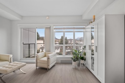 Photo 3 at 301 - 2356 Welcher Avenue, Central Pt Coquitlam, Port Coquitlam