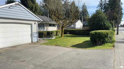Photo 2 at 11820 207 Street, Southwest Maple Ridge, Maple Ridge