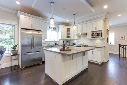 Photo 5 at 3968 Robin Place, Oxford Heights, Port Coquitlam