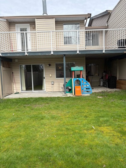 Photo 15 at 25 - 11464 Fisher Street, East Central, Maple Ridge