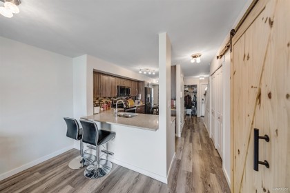 Photo 9 at 35 - 22411 124 Avenue, East Central, Maple Ridge