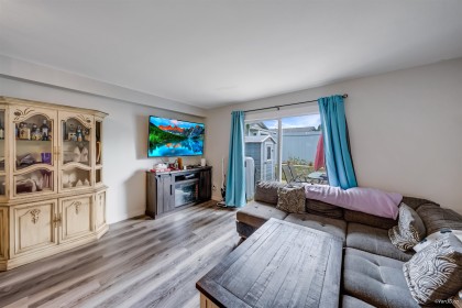 Photo 4 at 35 - 22411 124 Avenue, East Central, Maple Ridge