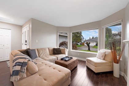 Photo 7 at 23174 124a Avenue, East Central, Maple Ridge