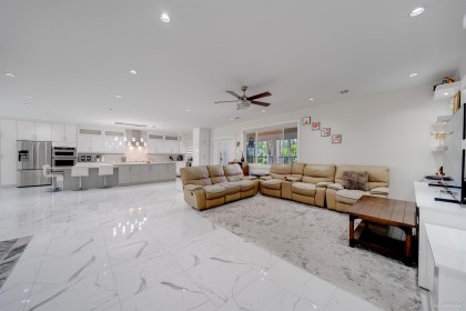 Photo 11 at 22288 136 Avenue, North Maple Ridge, Maple Ridge
