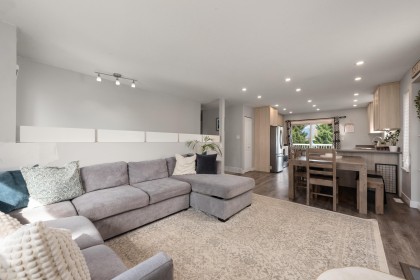 Photo 1 at 20373 115 Avenue, Southwest Maple Ridge, Maple Ridge
