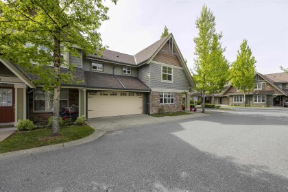 Photo 2 at 32 - 22977 116 Avenue, East Central, Maple Ridge