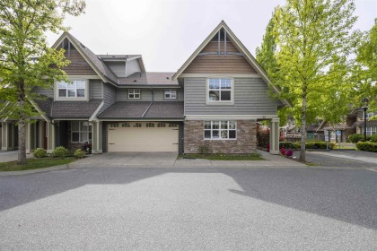 Photo 1 at 32 - 22977 116 Avenue, East Central, Maple Ridge
