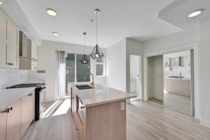 Photo 11 at 12 - 24108 104 Avenue, Albion, Maple Ridge
