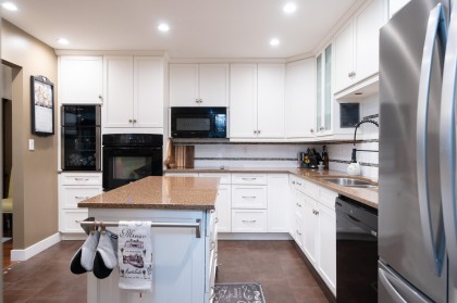 Photo 3 at 113 - 11601 227 Street, East Central, Maple Ridge