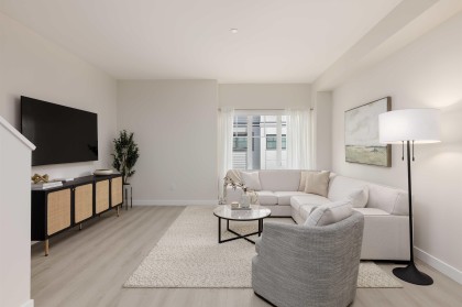 Photo 5 at 120 - 19451 Sutton Avenue, South Meadows, Pitt Meadows