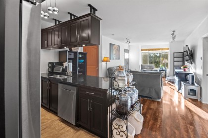 Photo 3 at 301 - 11887 Burnett Street, East Central, Maple Ridge