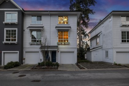 Photo 1 at 5 - 19696 Hammond Road, South Meadows, Pitt Meadows