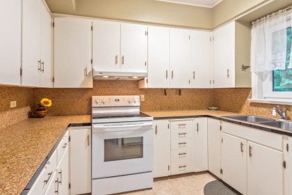 Photo 14 at 25117 Dewdney Trunk Road, Websters Corners, Maple Ridge