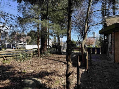 Photo 5 at 1570 Salisbury Avenue, Glenwood PQ, Port Coquitlam