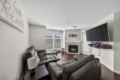 Photo 3 at 312 - 1655 Grant Avenue, Glenwood PQ, Port Coquitlam