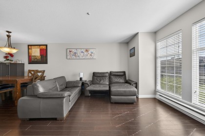 Photo 4 at 312 - 1655 Grant Avenue, Glenwood PQ, Port Coquitlam