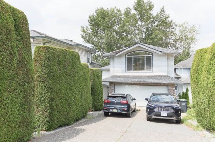 Photo 1 at 17 - 1615 Shaughnessy Street, Citadel PQ, Port Coquitlam