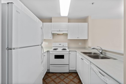 Photo 16 at 205 - 2393 Welcher Avenue, Central Pt Coquitlam, Port Coquitlam
