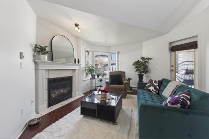 Photo 1 at 306 - 1999 Suffolk Avenue, Glenwood PQ, Port Coquitlam