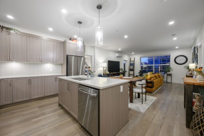 Photo 10 at 316 - 22633 Selkirk Avenue, East Central, Maple Ridge
