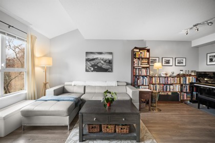 Photo 6 at 1145 O\'flaherty Gate, Citadel PQ, Port Coquitlam