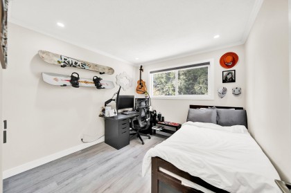 Photo 12 at 3825 Azalea Place, Oxford Heights, Port Coquitlam